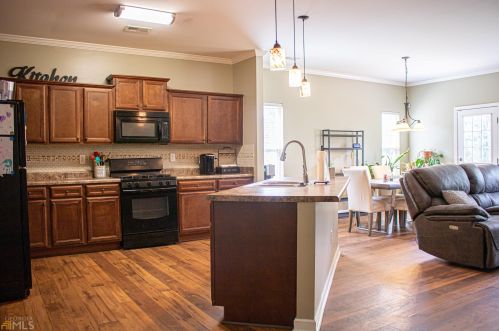 4125 Lindbergh Way, Rex GA  30273-1581 exterior