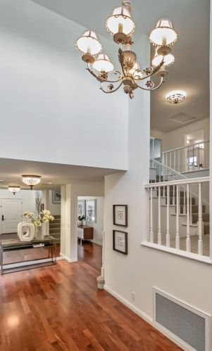 3721 Ortega Ct, Palo Alto, CA 94303-4451