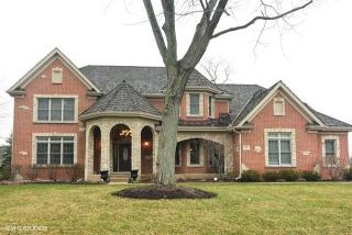 407 Old Mill Cir, Half Day, IL 60069-3305