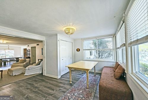 83 Montre Sq, Atlanta GA  30327-4046 exterior