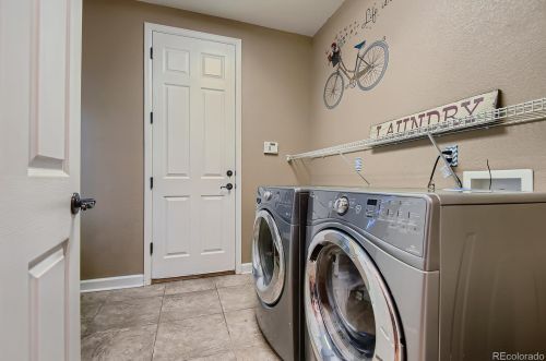 7500 Eaton Park Way, Aurora CO 80016-4292 exterior