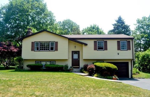 130 Marcy Dr, Southington, CT 06489-3305