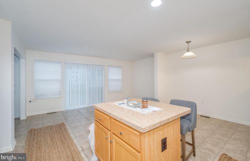 42 Ventura Way, Hedgesville WV  25427 exterior