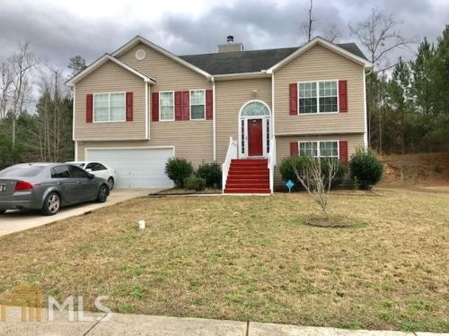 9465 Tara Dr, Porterdale, GA 30014-2095