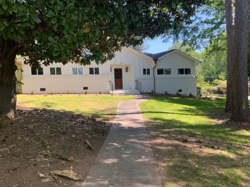 3736 Calmer Cir, Atlanta GA  30344-6011 exterior