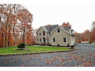 111 Lake Ridge Rd, Southbury, CT 06488-4161