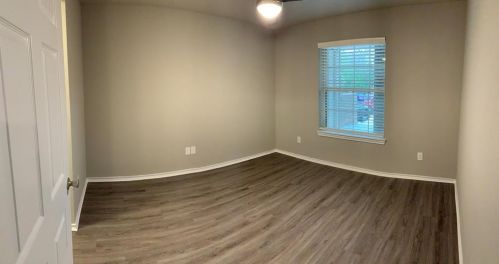 6108 Abrams Rd, Dallas TX  75231-8019 exterior