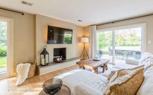 24459 Davids Ct, Naperville IL  60564-8055 exterior
