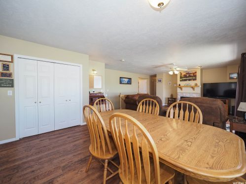 4662 8450, Taylorsville UT exterior