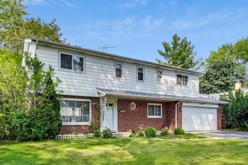 102 Orchard Pl, Mount Prospect, IL 60056-4245