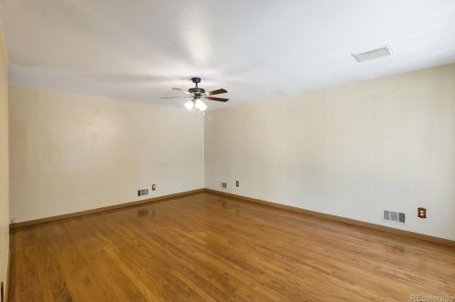 3168 Worchester St, Denver, CO 80011-2027