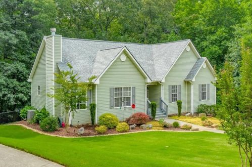 604 Doublegate Ct, Holly Springs, GA 30114-8476