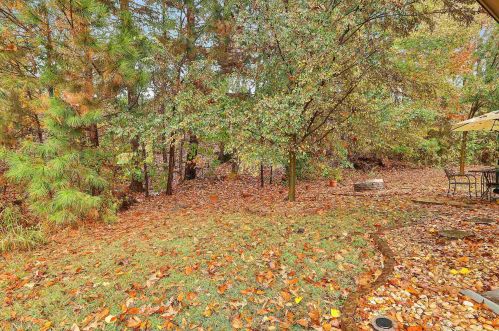 242 Stillwood Dr, Newnan, GA 30265