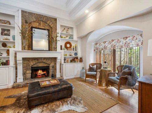 1892 Harper Rd, Atlanta GA  30318-3070 exterior