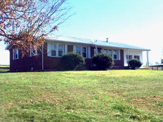 439 Mccormick Ridge Rd, Moss, TN 38575-6211