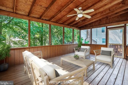 7206 Beachway Ct, Springfield, VA 22153-1439