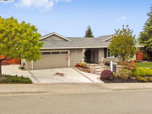 11432 Rampart Dr, Pleasanton, CA 94568-2726