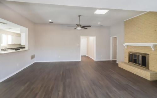 2103 El Dorado Way, Carrollton TX  75006-1819 exterior