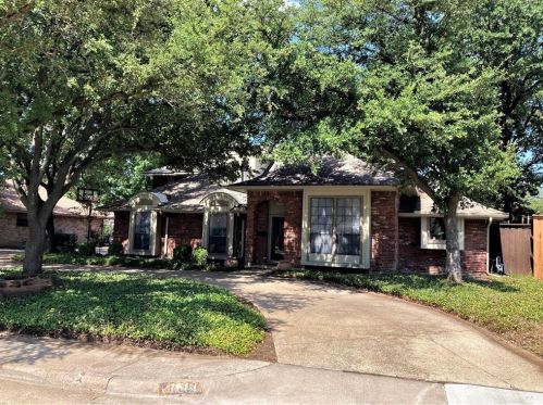 1509 Canyon Oaks Dr, Irving, TX 75061-2115
