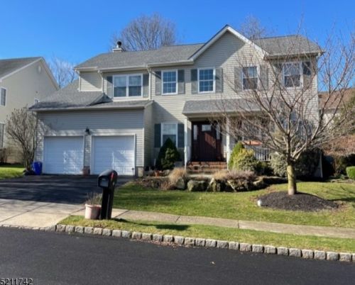 67 Elmara Dr, Bridgewater, NJ 08807-5745