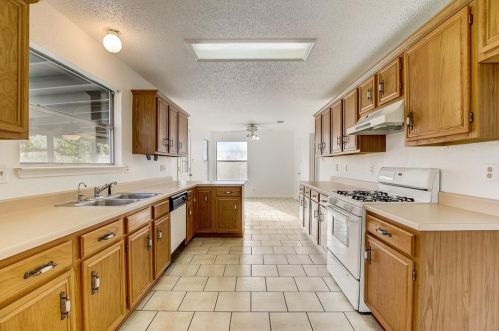 1816 Iris Ln, Cedar Park, TX 78613-3534