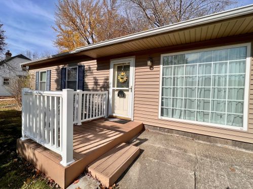 315 Park St, Nelson, IL 61021-1544