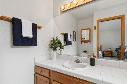 11400 Sitzmark Way, Truckee CA  96161-6129 exterior