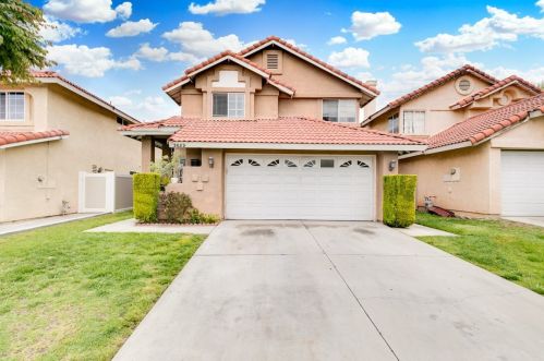 3689 Snowdrift Dr, Riverside, CA 92503-4519