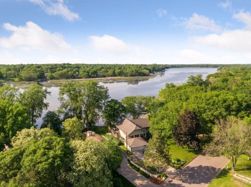 795 Heinel Dr, Saint Paul MN  55113-2152 exterior