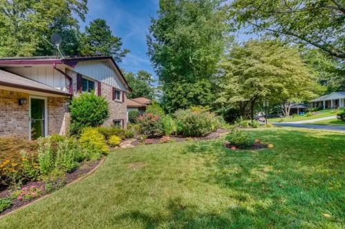 2693 Goodfellows Rd, Tucker, GA 30084-2703