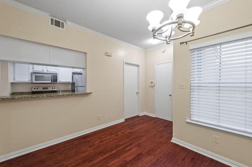 3257 Donnelly Cir, Fort Worth TX  76107-5440 exterior