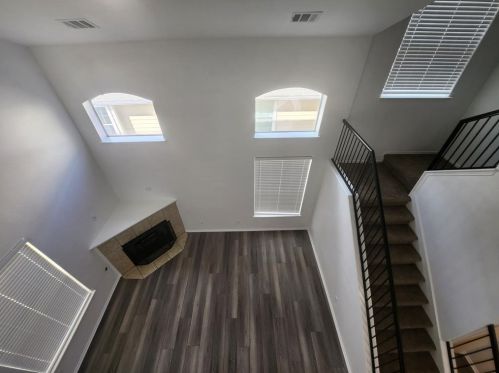 138 Hogan, Uhland TX 78640-5400 exterior