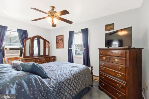 19 Sunset Ave, Ephrata PA  17522-2302 exterior