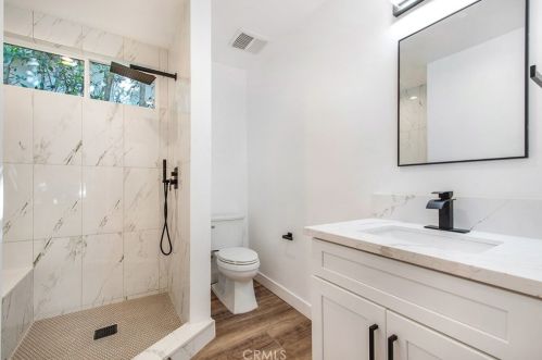 5510 Burnet Ave, Van Nuys CA  91411-3508 exterior