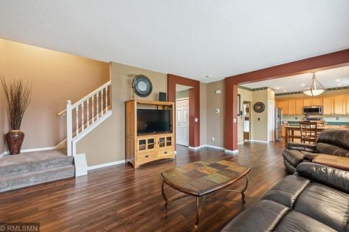 15321 Dundee Ct, Saint Paul MN  55124-5886 exterior