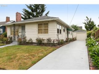 6354 Detroit Ave, Portland OR  97217-4923 exterior