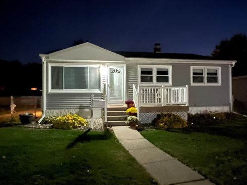 3328 Eder St, Hammond, IN 46322-1352