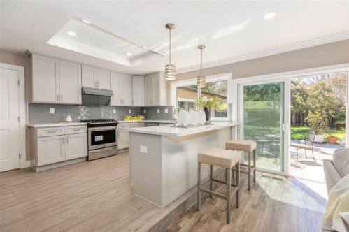 4954 Forest Hill Dr, Pleasanton, CA 94588-4217