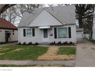 18708 Rockland Ave, Cleveland OH  44116-1935 exterior