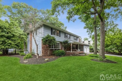 420 Elwood St, Piscataway, NJ 08854-3616
