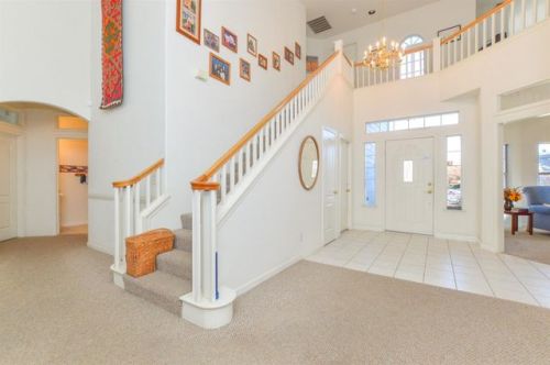 862 Cherry Ln, Clovis, CA 93611-7071