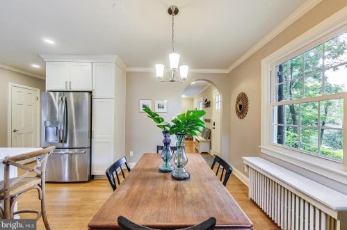 610 Ellsworth Dr, Silver Spring MD 20910-4301 exterior