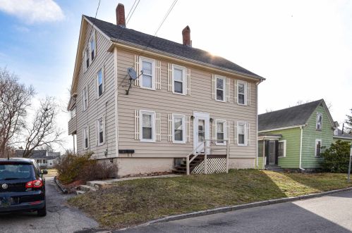 14 2nd St, Somersworth, NH 03878-2914
