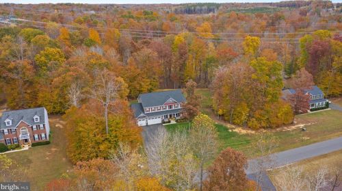 59 Mills Hollow Dr, Fredericksburg, VA 22406-4087