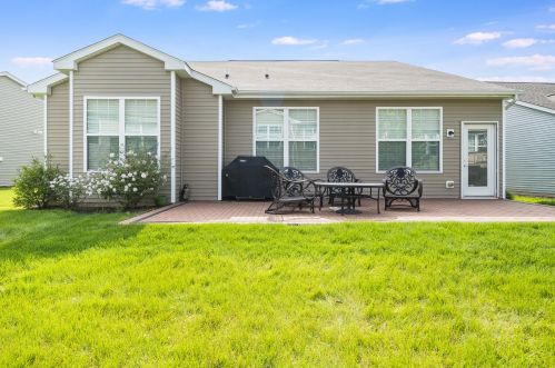 715 Pleasant Ct, Joliet, IL 60404-9578
