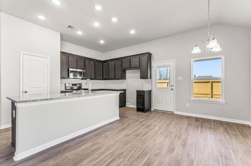 1722 Cindy Ln, Conroe TX  77304-3158 exterior