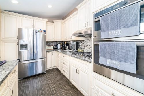 1325 Sandalwood Ave, Anaheim CA  92805-1642 exterior