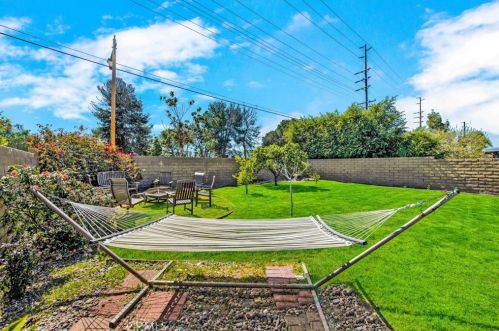 6236 Woodsboro Ave, Anaheim CA  92807-2347 exterior