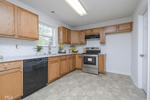 5274 Hanover St, Atlanta GA  30349-5278 exterior