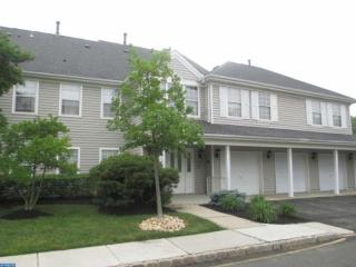 703 Eagles Chase Dr, Trenton NJ 08648-2533 exterior